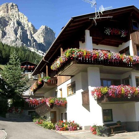 Ciasa Confolia Hotel Corvara In Badia Exterior photo