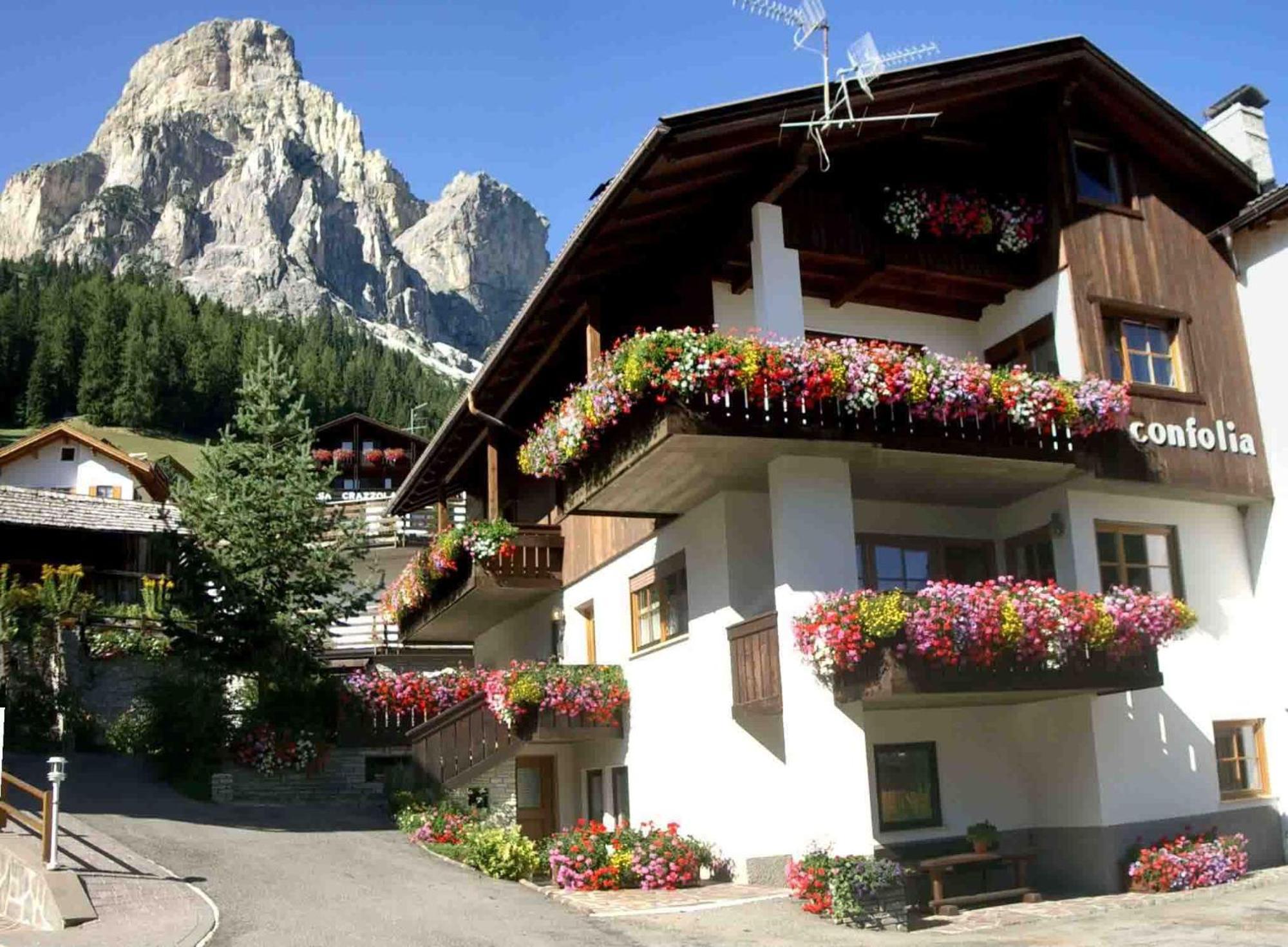 Ciasa Confolia Hotel Corvara In Badia Exterior photo